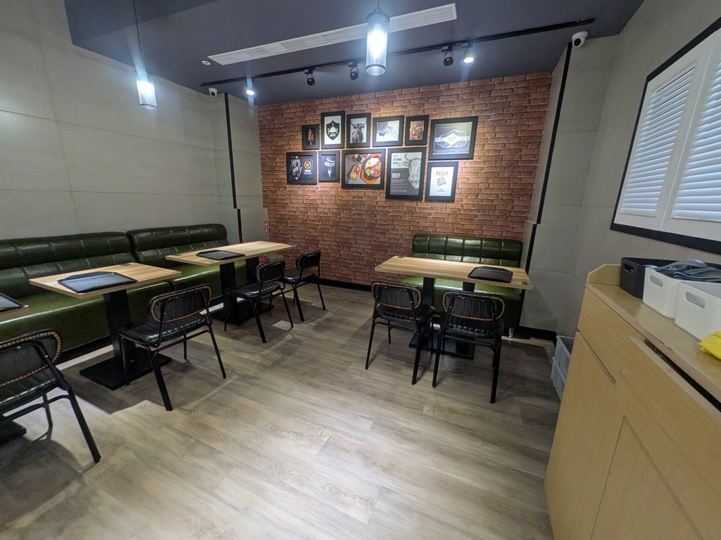 【台北大安】貴族世家mini大安信義店、位在信義路與建國路交