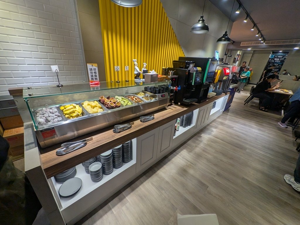 【台北大安】貴族世家mini大安信義店、位在信義路與建國路交