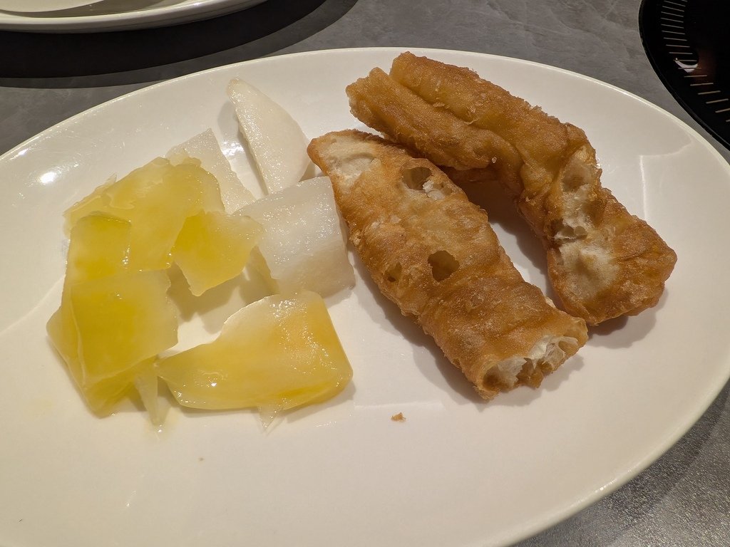 【台北中山】呷哺呷哺火鍋南西店、在中山捷運站3號出口旁的新光