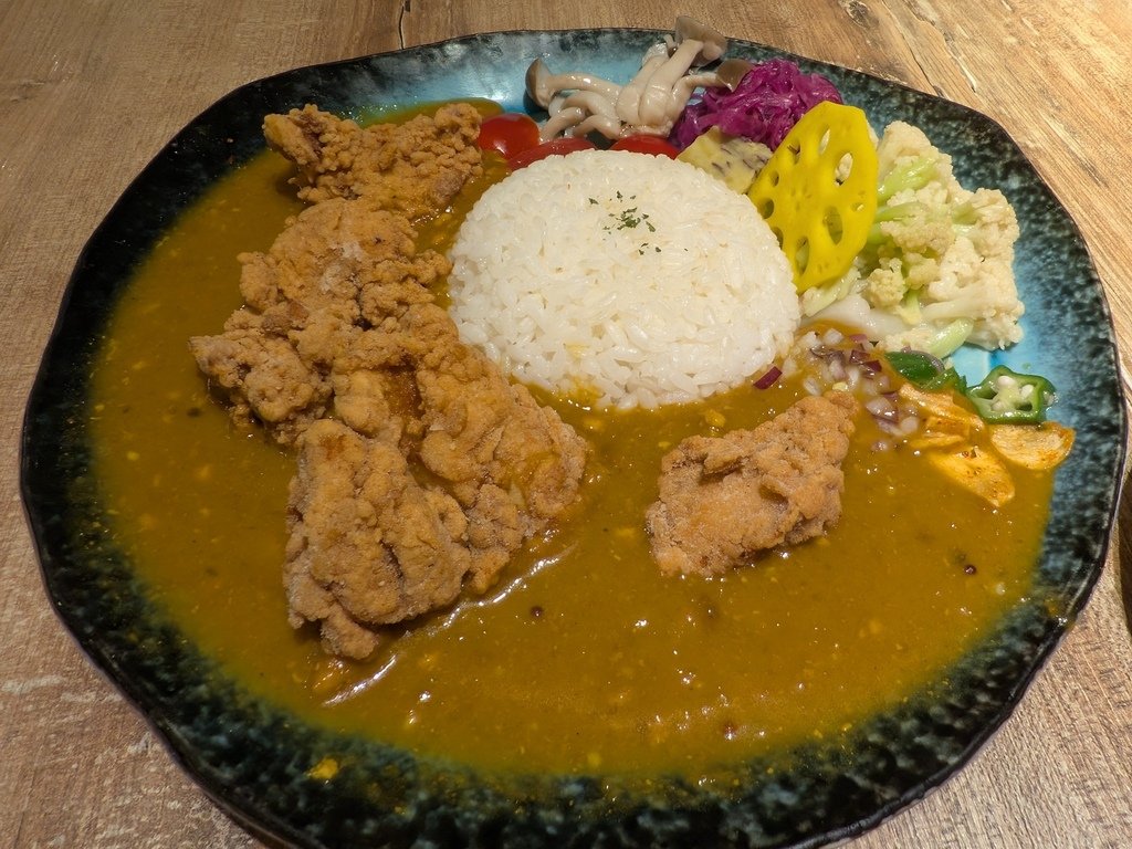 【台北中山】稲町家香料咖哩中山本舖、中山捷運站4號出口步行5