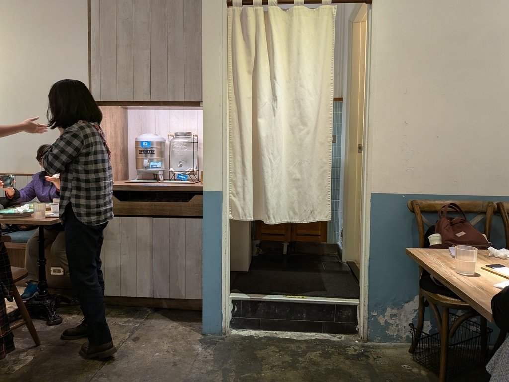 【台北中山】稲町家香料咖哩中山本舖、中山捷運站4號出口步行5