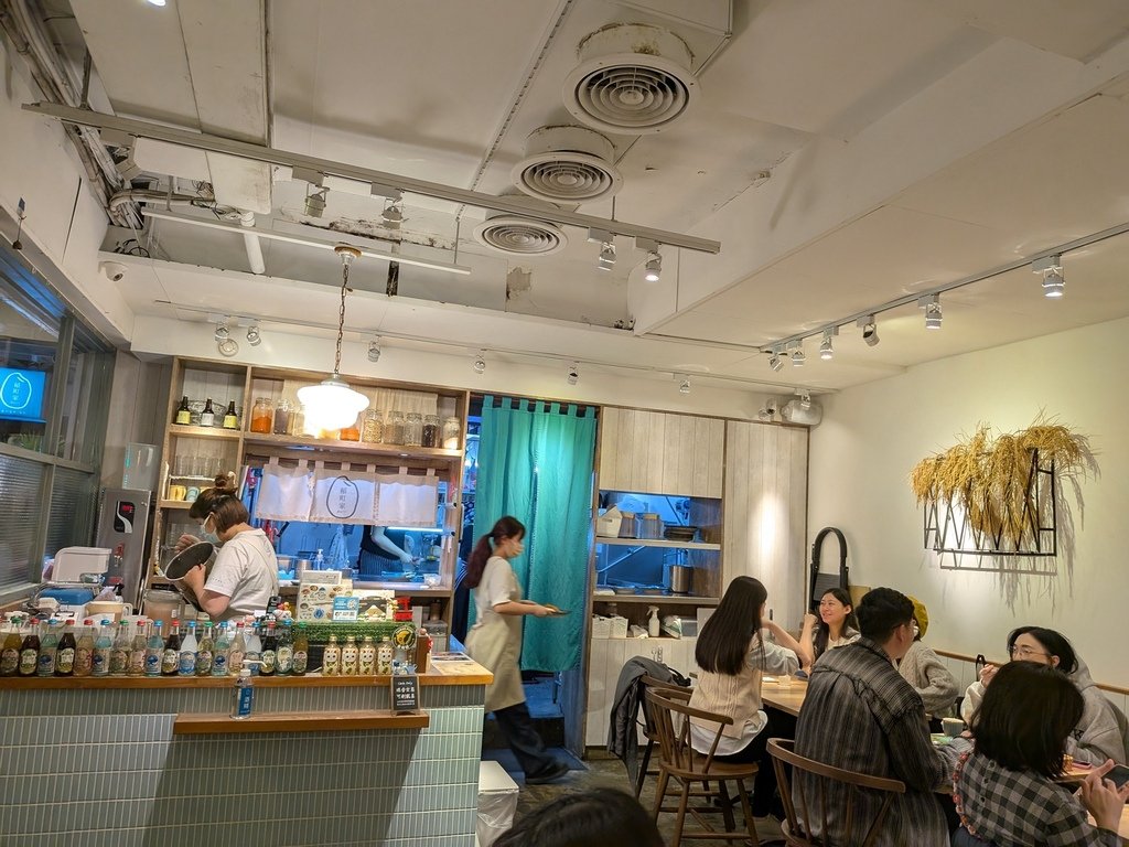 【台北中山】稲町家香料咖哩中山本舖、中山捷運站4號出口步行5
