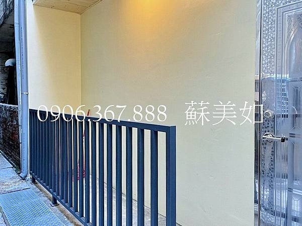 (賀成交)小如的家◢◣安南區~安和路*整新明亮車墅   售9