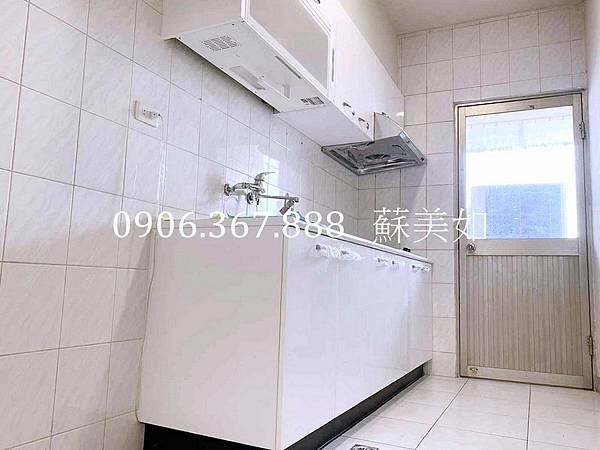 小如的家◢◣新化區~新化老街*有客廳廚房漂亮大套房  售45