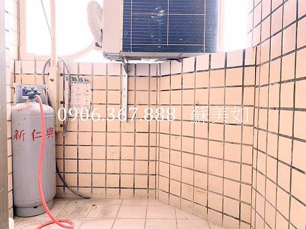 小如的家◢◣新化區~新化老街*有客廳廚房漂亮大套房  售45