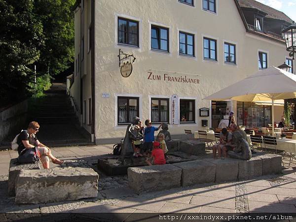 2 (102)