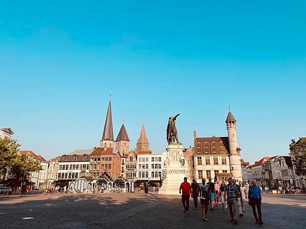 歐洲親子自助｜2023 比利時Belgium 一打一帶3歲小
