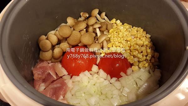 老三-老三用電子鍋做料理9.jpg