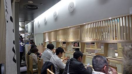 P1090429-2048.jpg