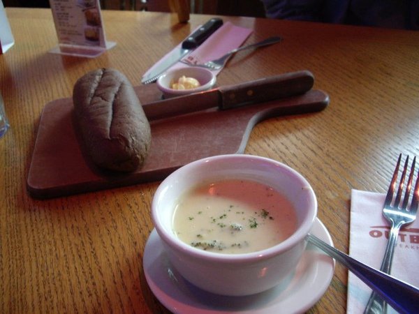 餐前麵包&amp;濃湯.jpg