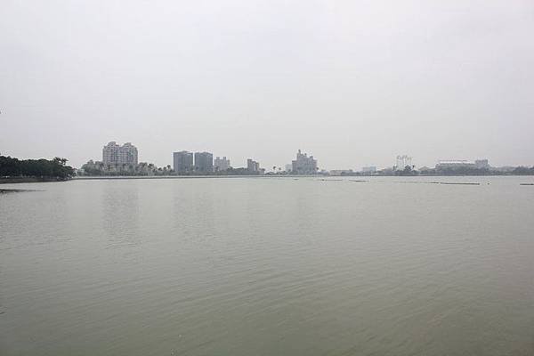 澄清湖畔
