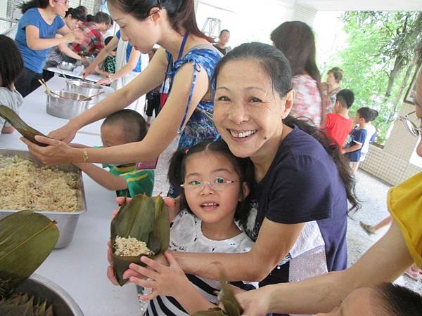 105.06.04節慶活動：端午節之粽香傳承 (26).JPG