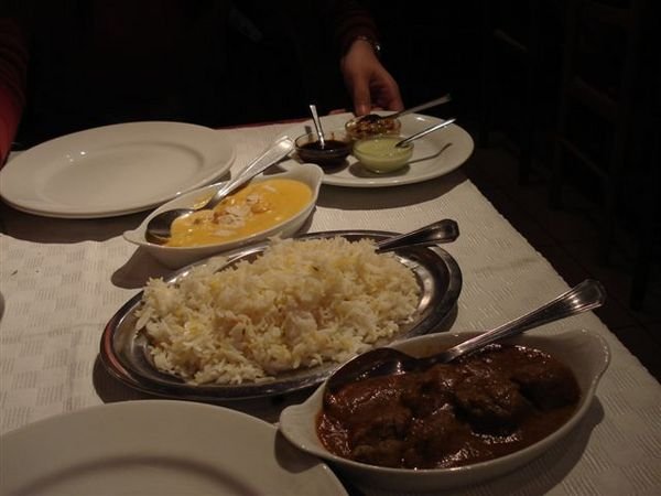 米飯兩人份 羊肉與奶醬蝦仁curry.JPG