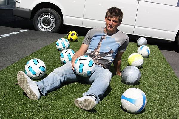 110609_BaltAutoTrade_Arshavin_27.JPG