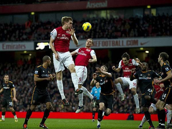 Wolves v Arsenal