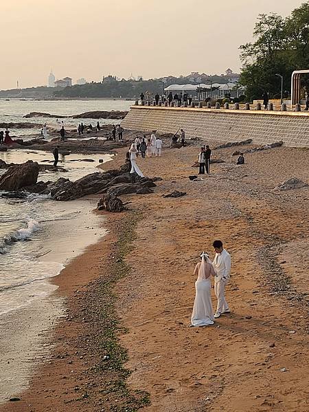 青島海邊的白紗...上篇