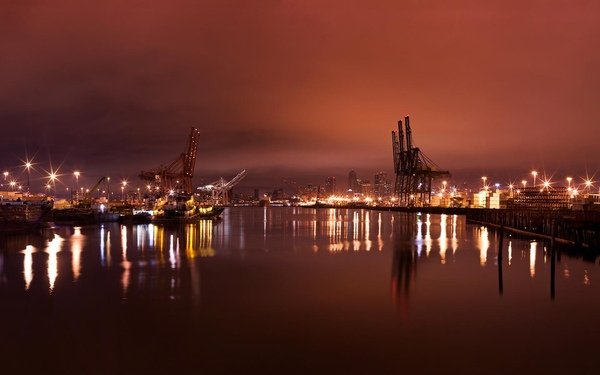 Seattle&apos;s Harbor.jpg