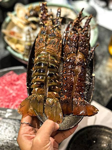 【東食】武鶴和牛火鍋｜台北美食推薦：1380元日本A5和牛吃