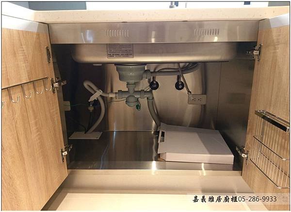 台中廚具-西屯區黎明路ㄇ字型廚具+中島18
