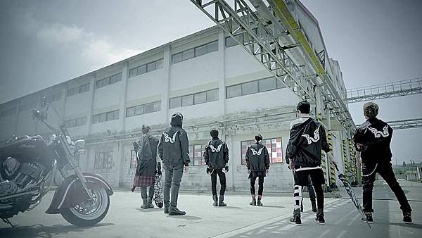 INFINITE Back Official MV 089.jpg
