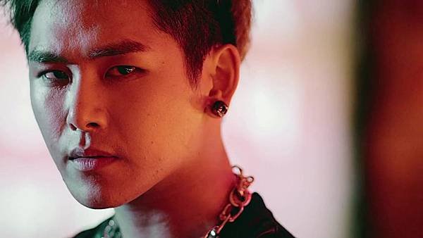INFINITE Back Official MV 139.jpg
