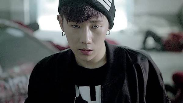 INFINITE Back Official MV 204.jpg