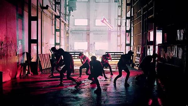 INFINITE Back Official MV 238.jpg