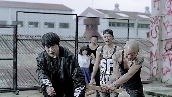 INFINITE Back Official MV 587.jpg