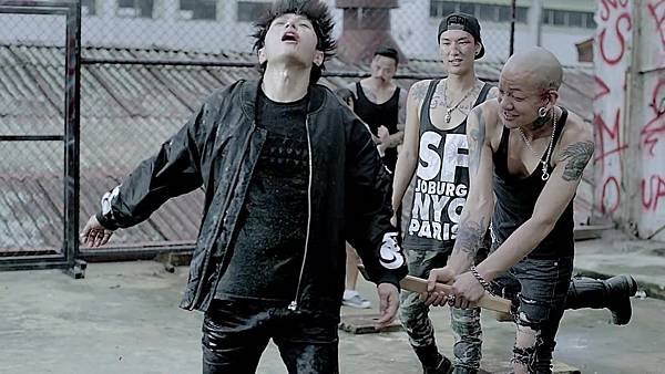INFINITE Back Official MV 670