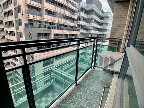 🎉🎉賀成交🎉🎉🟩漢神大立商圈【大立薇閣大廈】高樓層美宅附車位
