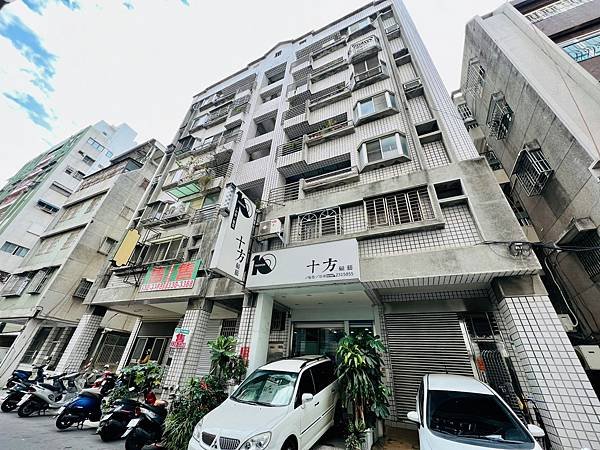 🎉賀成交🔸大立漢神百貨商圈採光超好大三房稀有釋出