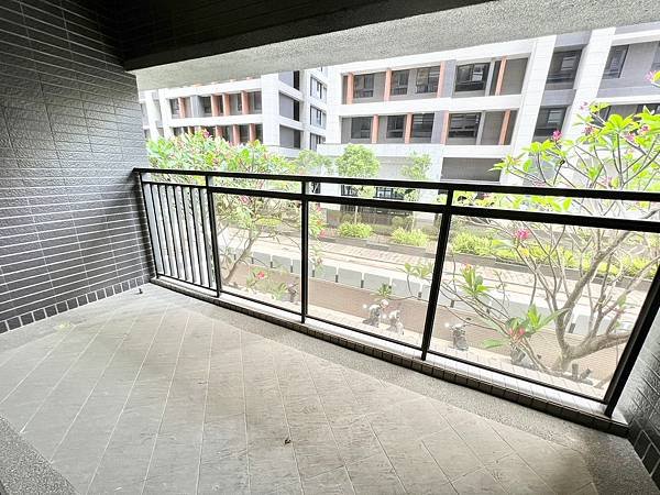 🎉賀成交🔸【後驛捷運站黃金店面】高醫商圈文武百業