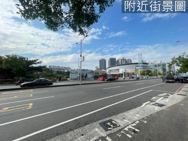 🔸巨蛋凹子底8米大面寬1+2樓適文武百市