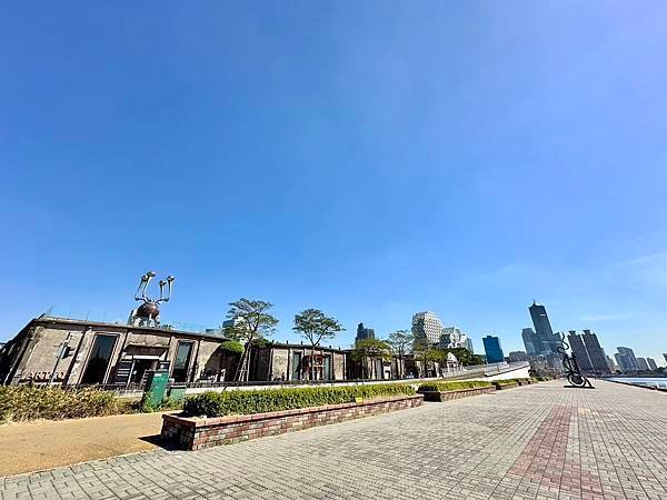 🔸鹽埕日式古典建築邊間大地坪金店面