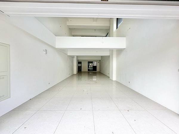 🔸全新!!鳳山捷運站旁低總價好入手店住