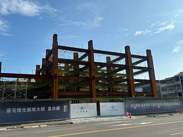 🔸高雄車站【艾美國際城】兩房雙衛浴平車