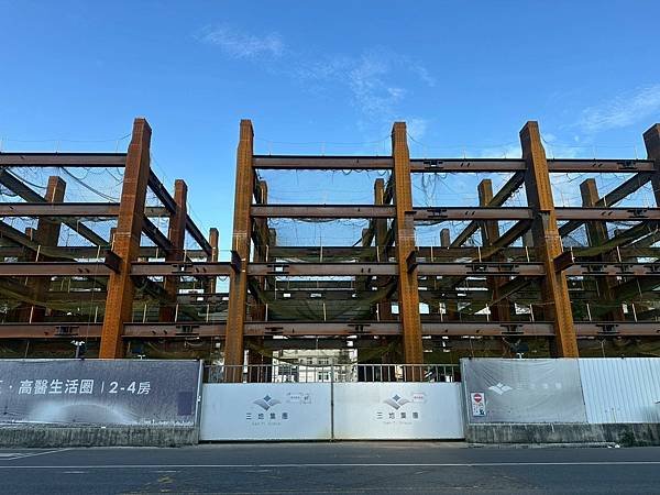 🔸高雄車站【艾美國際城】兩房雙衛浴平車