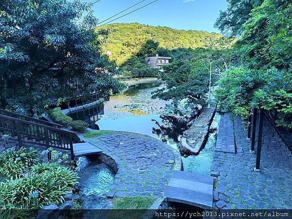 陽明山步道／炎夏紗帽山輕鬆走／巧遇糞金龜下樓梯