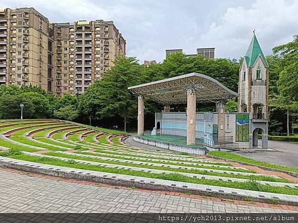 新北板橋／音樂公園連走綠廊