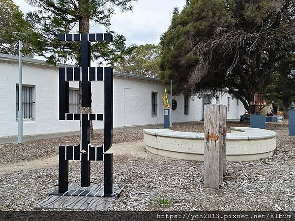 羅特尼斯島烘焙坊用餐／參觀博物館Wadjemup Museu