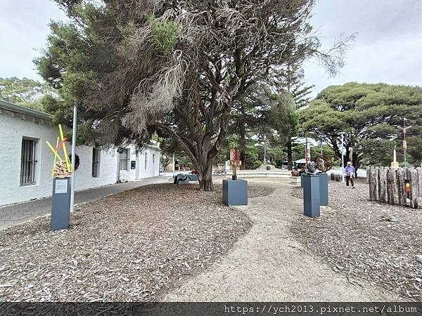 羅特尼斯島烘焙坊用餐／參觀博物館Wadjemup Museu