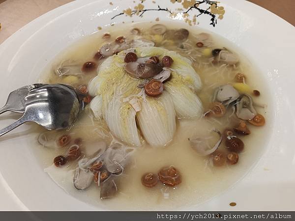 食在綠舞國際觀光飯店－精緻美味的晚餐、多樣點心的宵夜、豐富的