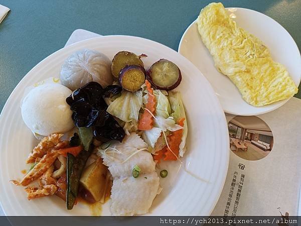 食在綠舞國際觀光飯店－精緻美味的晚餐、多樣點心的宵夜、豐富的