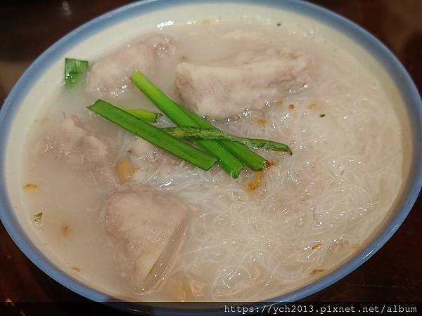 松江南京站美食／選擇超多的台灣在地美食小吃〈胡記米粉湯伊通店