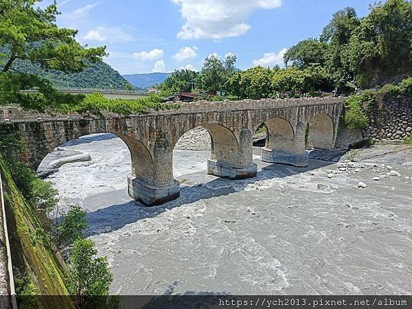 國姓鄉糯米橋與音樂水車