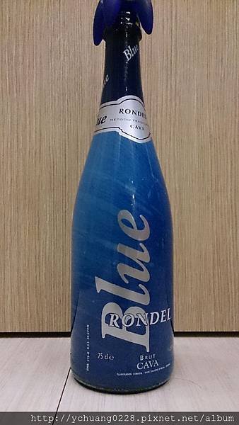 NV Rondel Blue Brut Cava