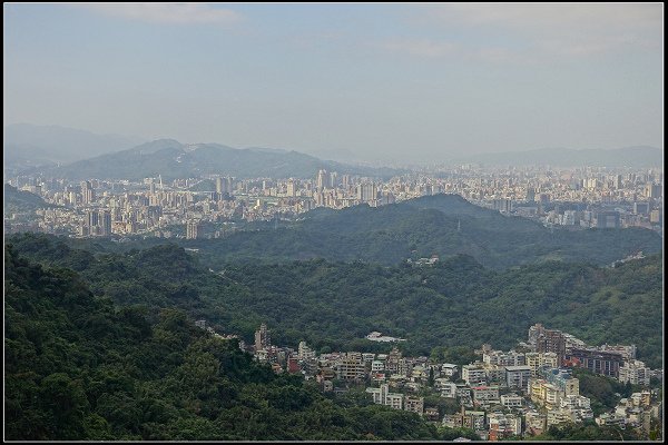 2022.12.25 台北信義區 ‧ 拇指山