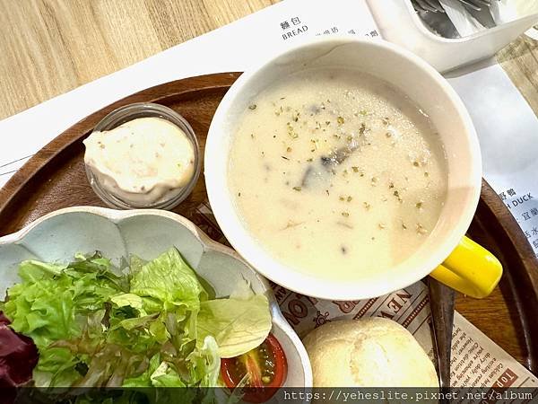 「高雄牛排」丹路原塊牛排，主餐和副餐的表現讓人大感驚喜！推薦