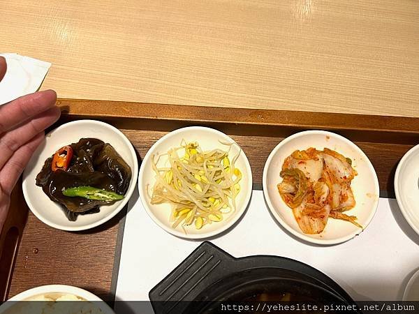 「高雄韓式餐廳」盜飯炙火烤肉定食：將韓式烤肉加入到定食內？！