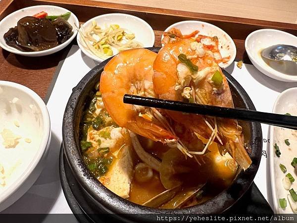 「高雄韓式餐廳」盜飯炙火烤肉定食：將韓式烤肉加入到定食內？！